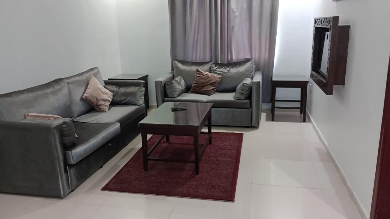 In Taibah Aparthotel Medina Bagian luar foto