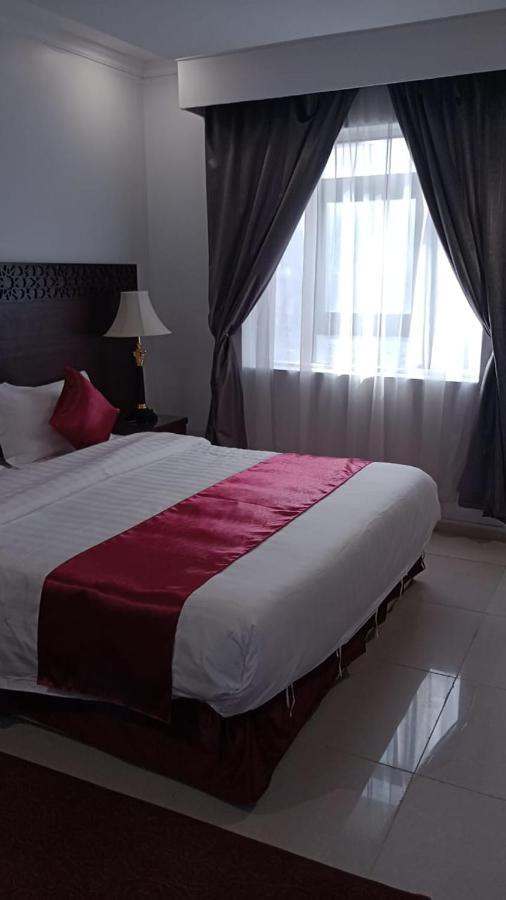 In Taibah Aparthotel Medina Bagian luar foto