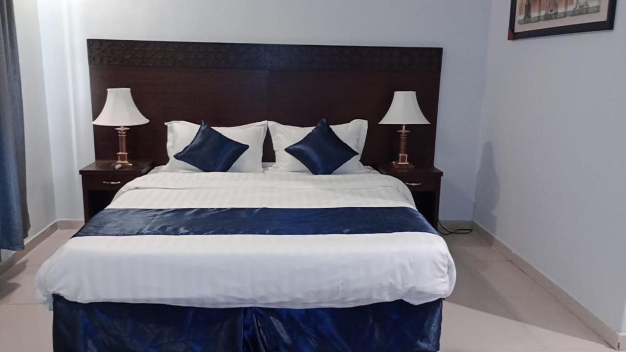 In Taibah Aparthotel Medina Bagian luar foto
