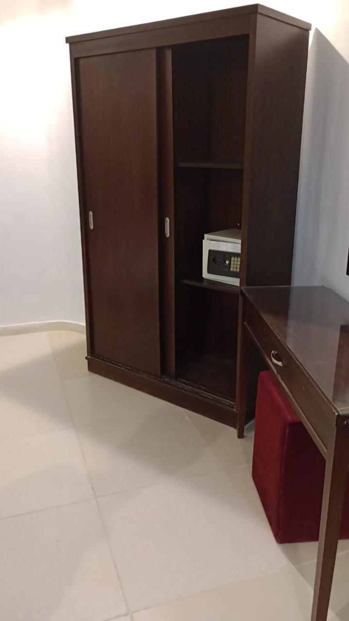 In Taibah Aparthotel Medina Bagian luar foto