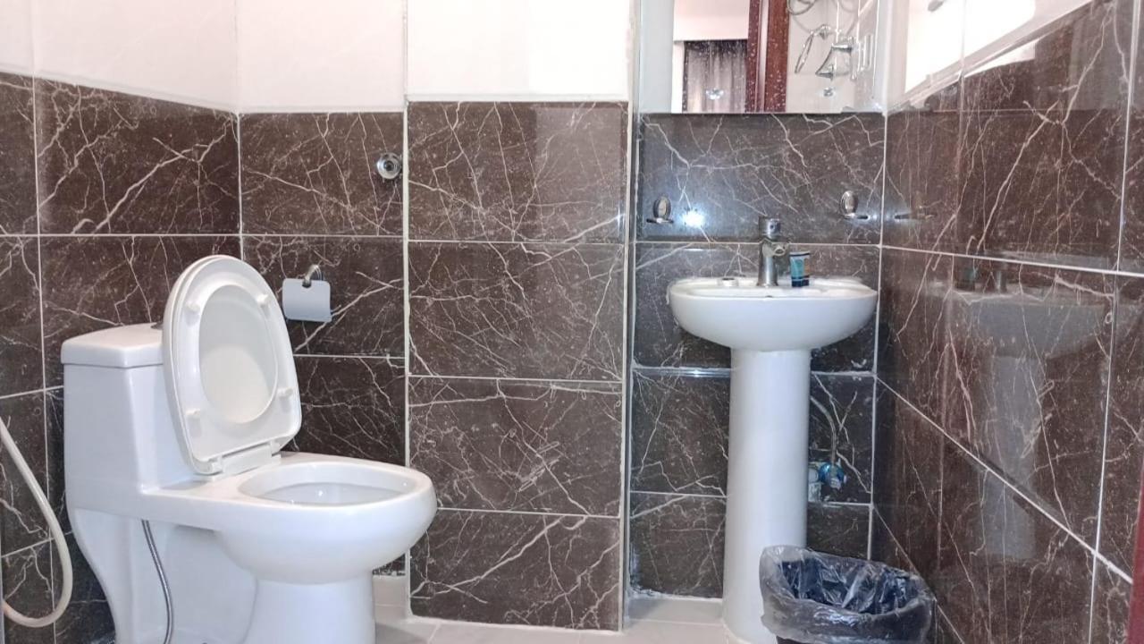 In Taibah Aparthotel Medina Bagian luar foto