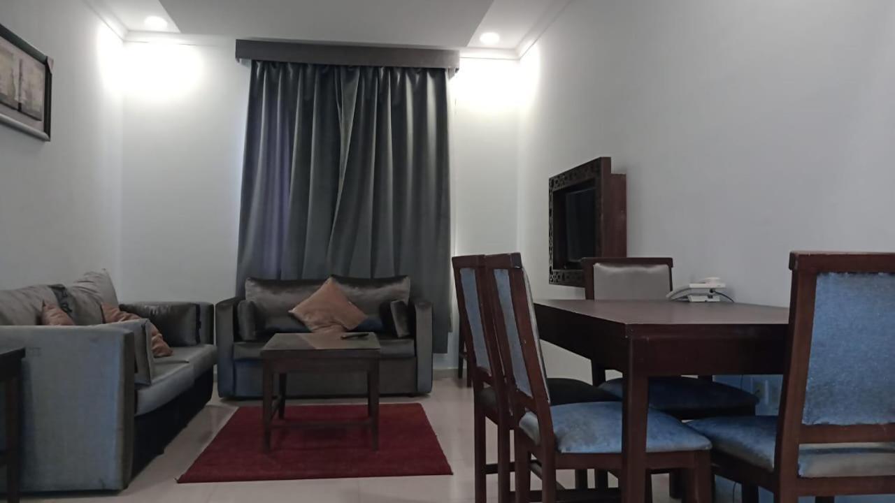 In Taibah Aparthotel Medina Bagian luar foto
