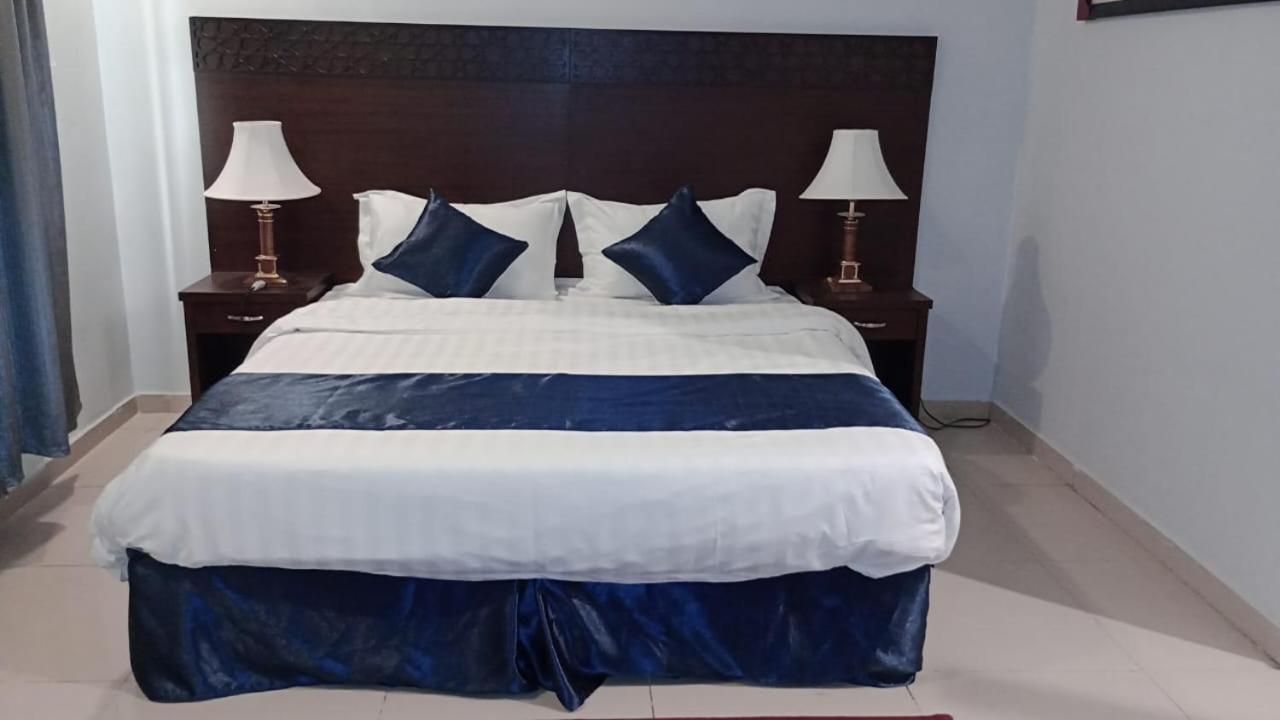 In Taibah Aparthotel Medina Bagian luar foto